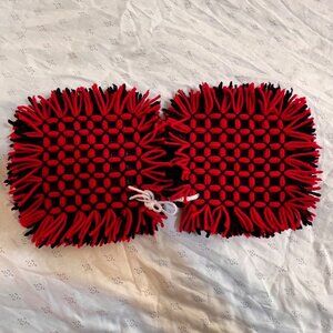Handcrafted Woven Yarn Pot Holders Black & Red Square Set Of 2 7"x7" Kitchen Dec